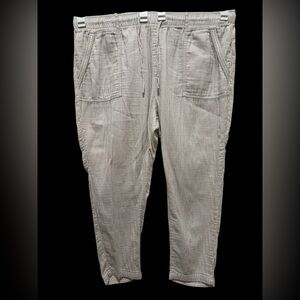 Old Navy Women's Striped Ankle Pants - Cream